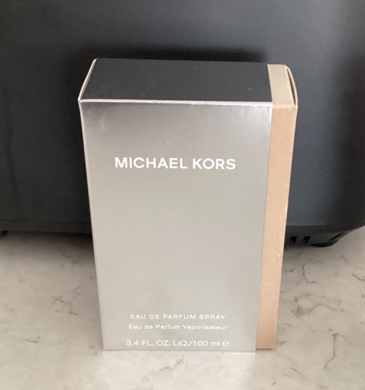 Michael Kors Signature Eau De Parfum Spray (3.4 Oz / 100 ML) *New* Rare